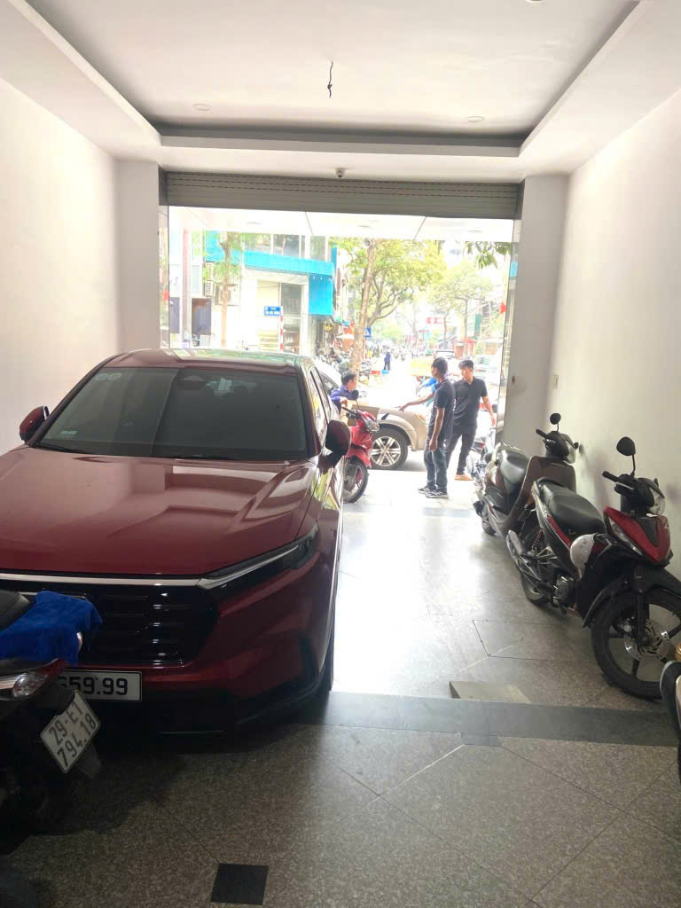 Bán mặt phố Trần Đại Nghĩa - Hai Bà Trưng DT 81m2, Vị trí đắc địa  Kinh Doanh sầm uất. Chỉ hơn 25 tỷ - Ảnh 1